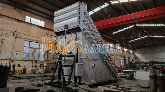 ظرفیت بزرگ 1 ~ 4 عرشه 30 ~ 50 TPH سیب لرزش صفحه نمایش با فرکانس بالا برای طبقه بندی دقیق کربنات کلسیم با موتورهای عدم تعادل برای تمیز کردن شبکه