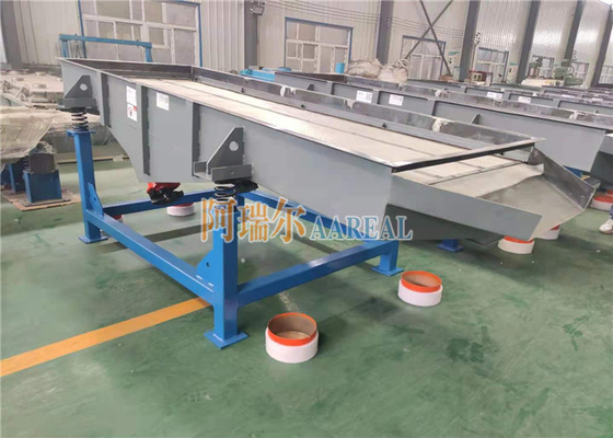 900*3000mm یک طبقه مستطیل خطی لرزش صفحه برای سیب زدن دانه های PVC